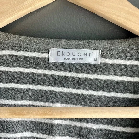 Women Striped Button Down Night Gown with Lace Accent Pocket Size M Nightshirt - Picture 5 of 6